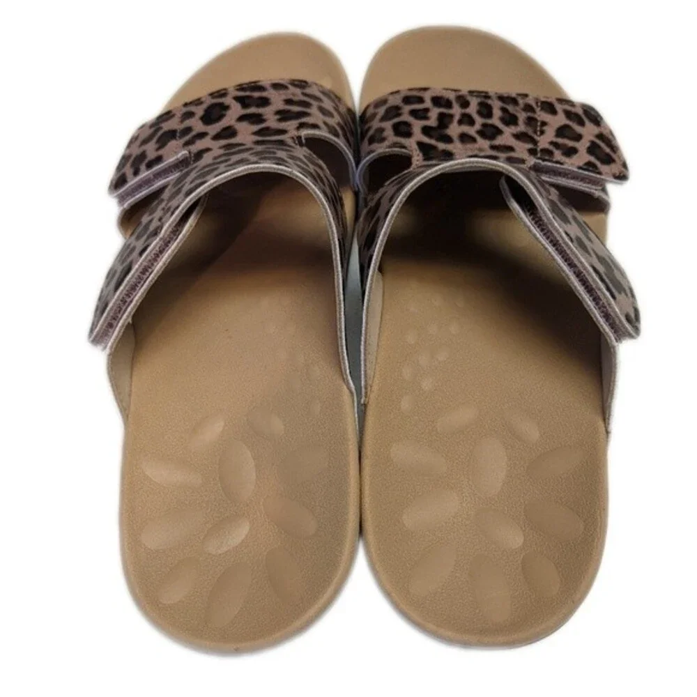 Megnya textured animal print adjustable slip on sandals - NWOT - 7